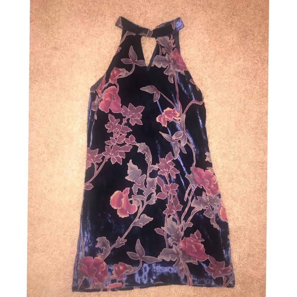 Velvet floral shift dress